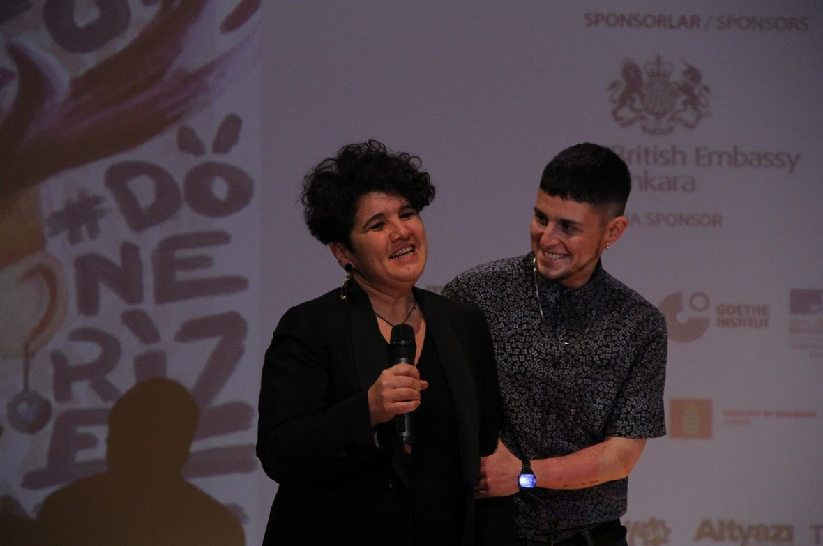 2. Zeliş Deniz Kuir Sinema Ödülü Ayça Damgacı’ya verildi | Kaos GL - LGBTİ+ Haber Portalı Haber