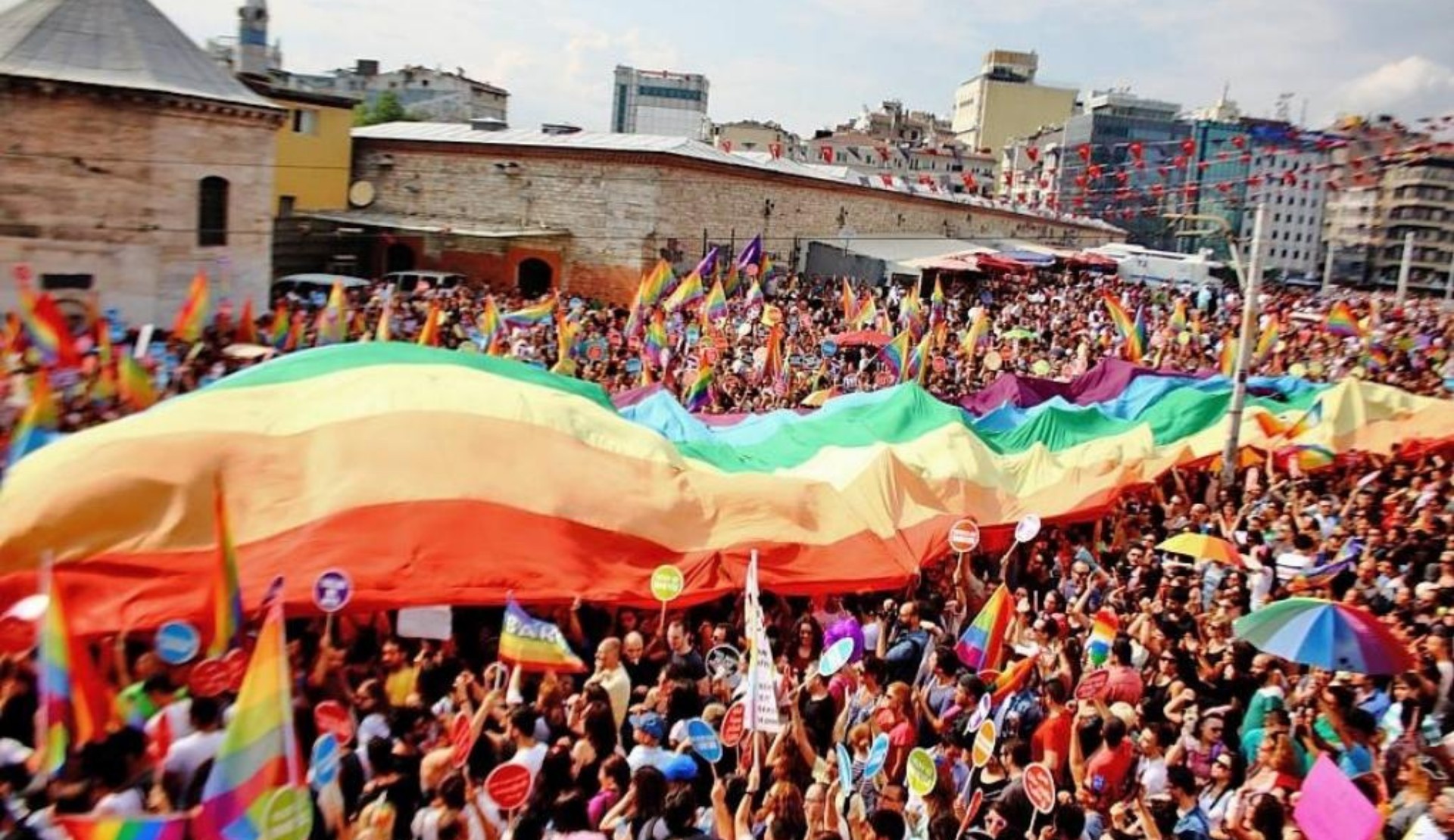 34. İstanbul LGBTİ+ Onur Haftası, etkinlik önerilerini bekliyor! Kaos GL - LGBTİ+ Haber Portalı