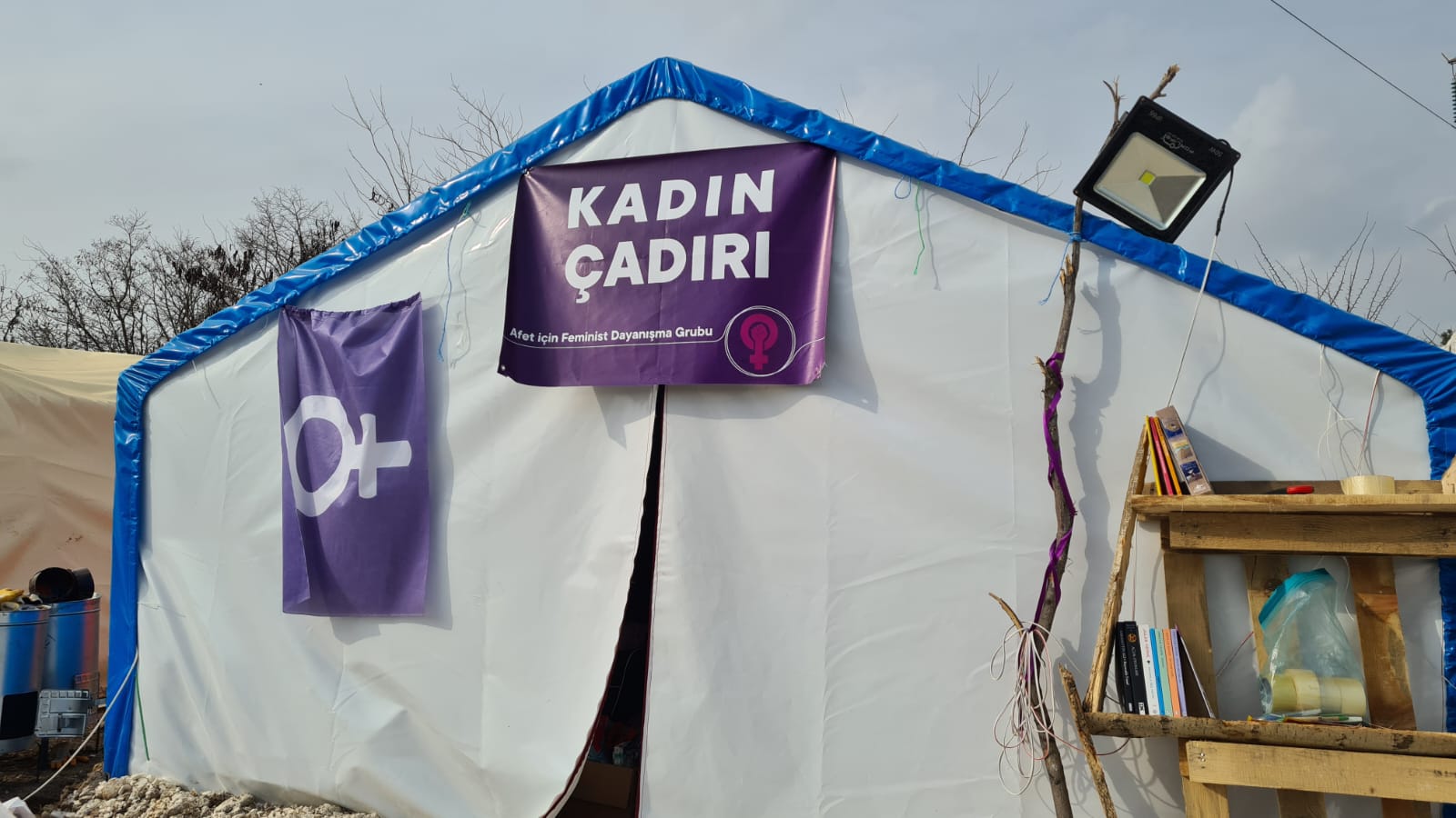 Afet İçin Feminist Dayanışma: LGBTİ+’lar çadıra erişemedi Kaos GL - LGBTİ+ Haber Portalı