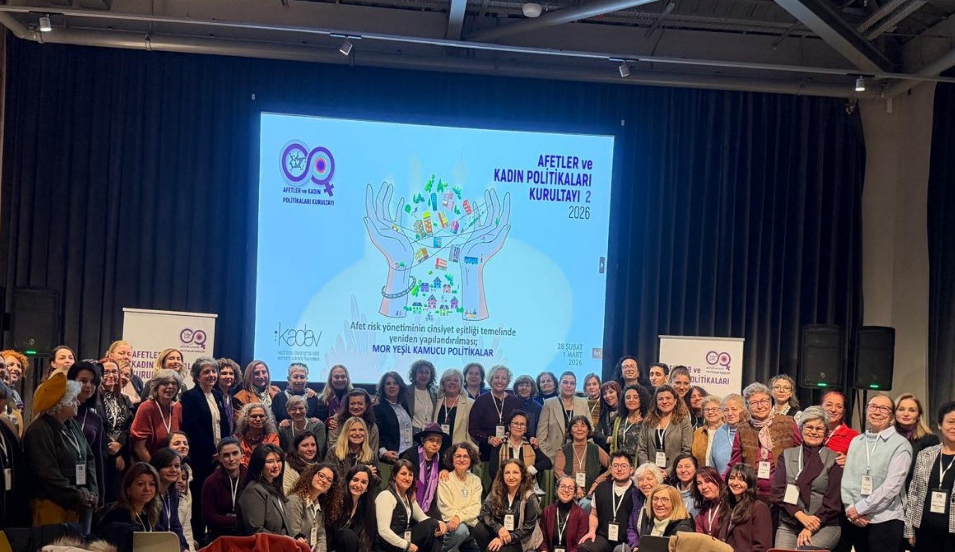 “Afetler ve Kadın Politikaları Kurultayı” İstanbul’da yapıldı: “Feminist bir afet politikası için ortak mücadele güçlendirilmeli” | Kaos GL - LGBTİ+ Haber Portalı