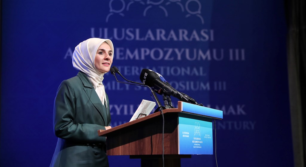 Aile Bakanı Göktaş, LGBTİ+’ları yine hedef aldı: “Küresel bir seferberliğe öncülük edeceğiz” | Kaos GL - LGBTİ+ Haber Portalı Haber