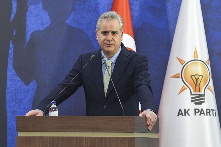 “Aile Zirvesi”: AKP’li Yalçın LGBTİ+’ları yine hedef aldı, “bir insanlık soykırımı” dedi | Kaos GL - LGBTİ+ Haber Portalı