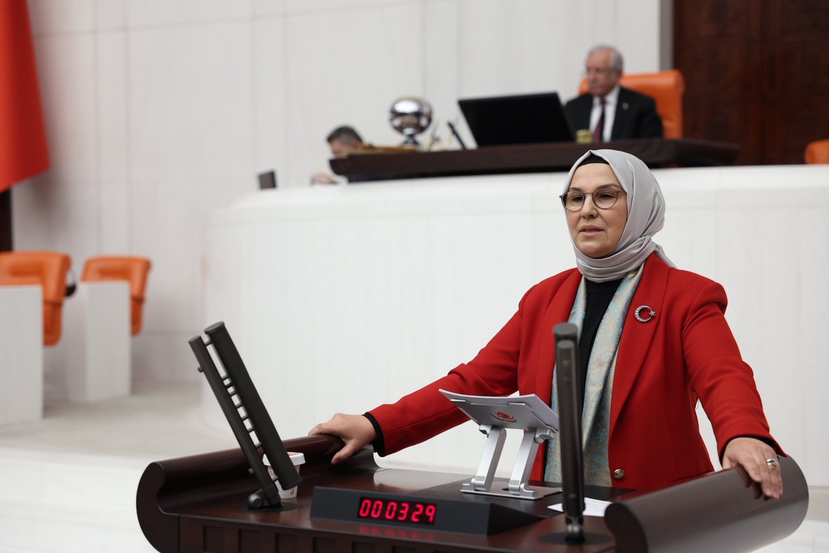 AKP’li Katırcıoğlu LGBTİ+’ları hedef aldı: "Suça sürükleyen çeteler, terör örgütleri ve LGBT gibi yapılar…" | Kaos GL - LGBTİ+ Haber Portalı Haber