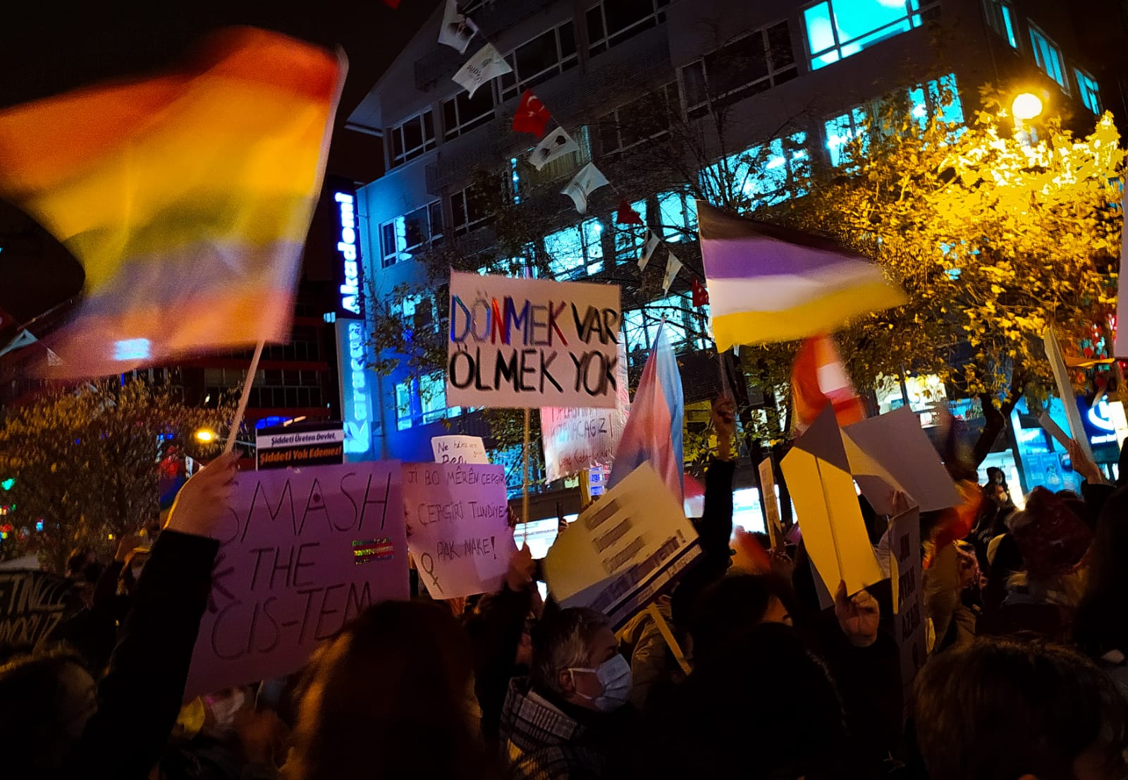 Ankara’da 25 Kasım: LGBTİ+’ların sesi, sloganları alanda! | Kaos GL - LGBTİ+ Haber Portalı Haber
