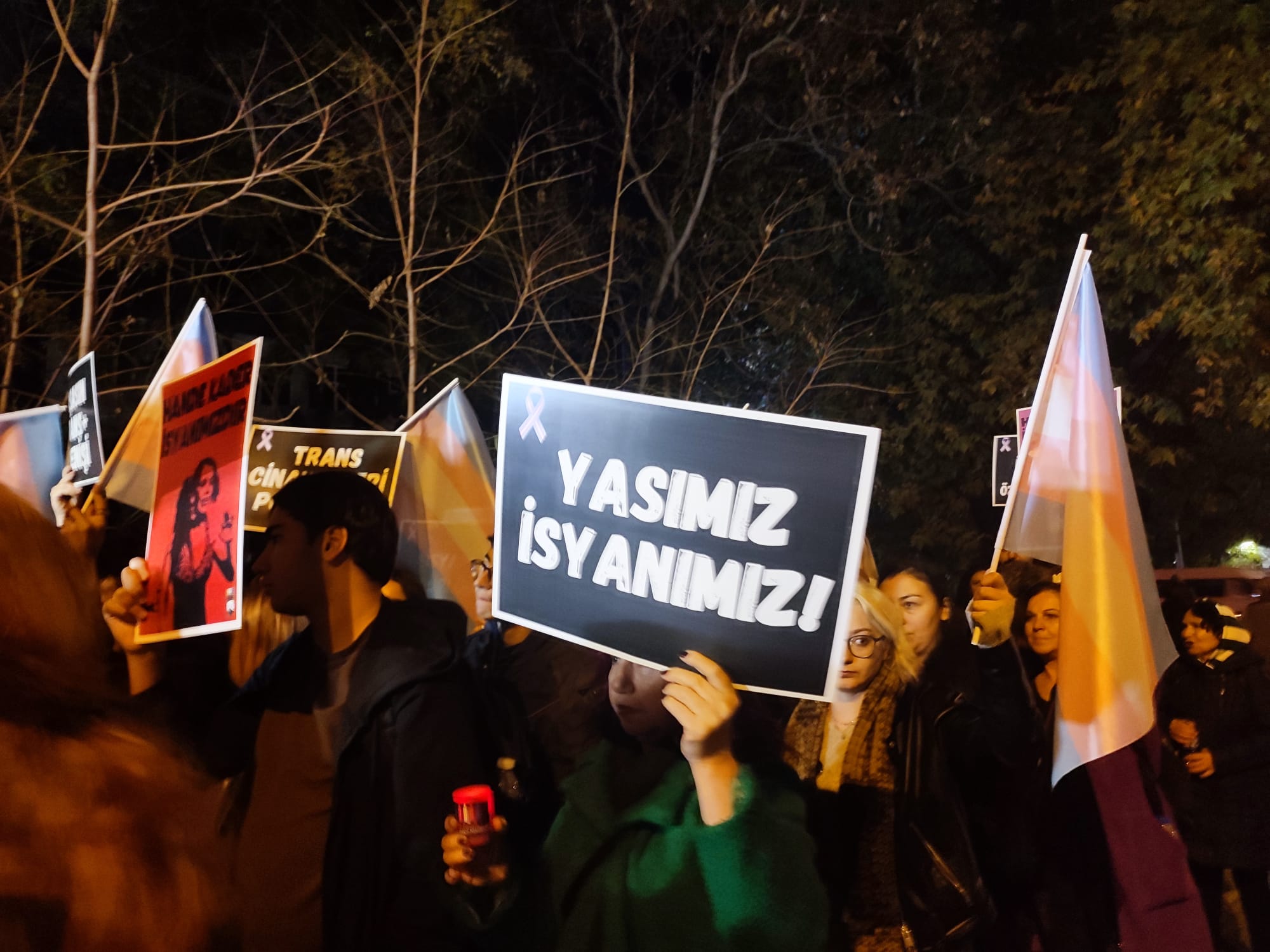 Ankara’da Nefret Suçu Mağduru Transları Anma Günü yürüyüşüne polis saldırısı Kaos GL - LGBTİ+ Haber Portalı