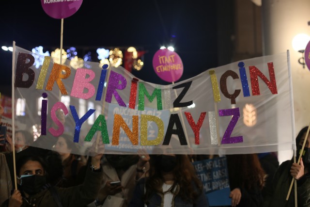 Ankara Pride’dan “8 Mart Döviz Atölyesi” Kaos GL - LGBTİ+ Haber Portalı