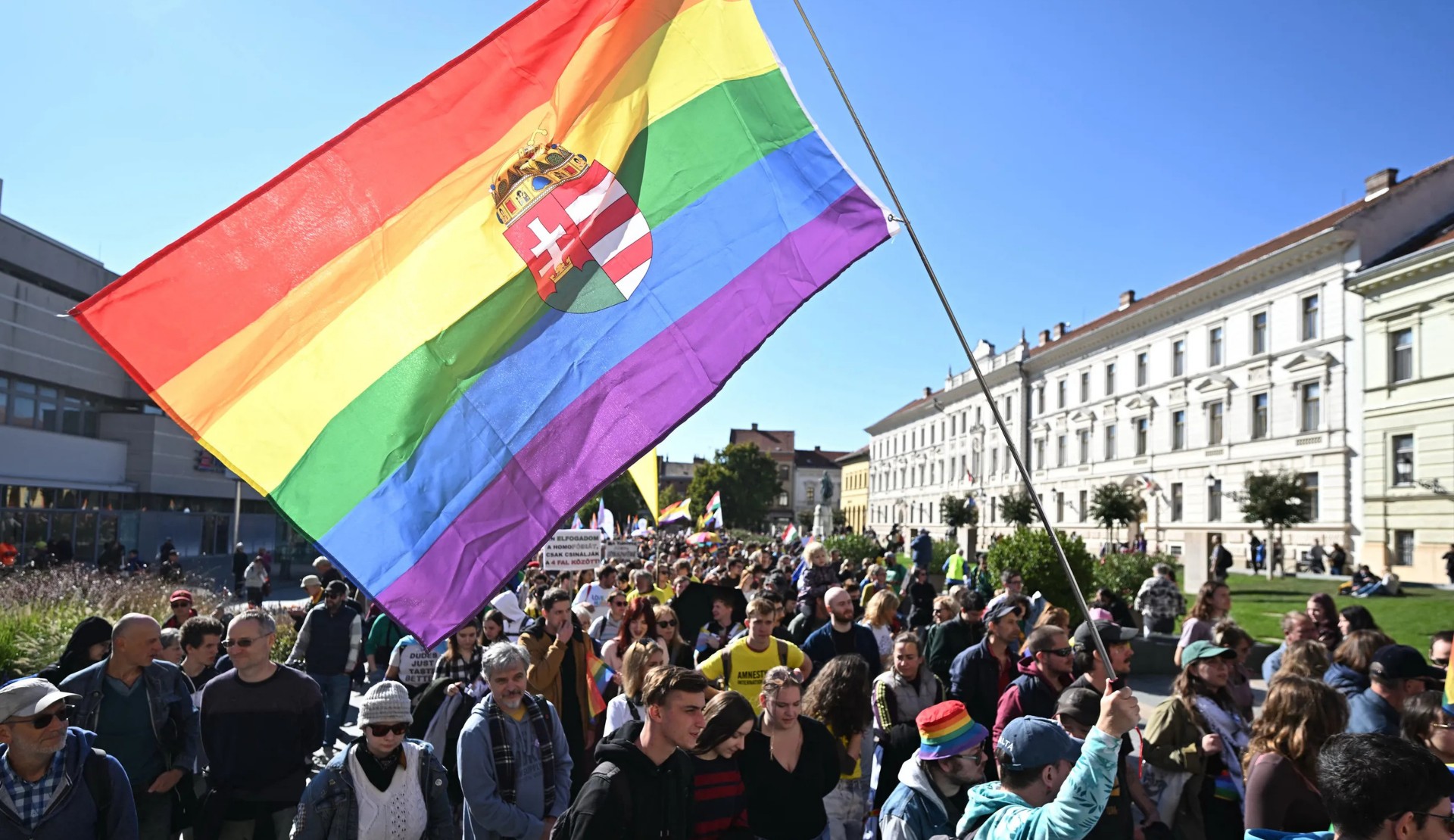 Avrupa Adalet Divanı: “Macaristan’daki LGBTİ+ karşıtı yasalar, AB değerlerini ihlal ediyor” | Kaos GL - LGBTİ+ Haber Portalı