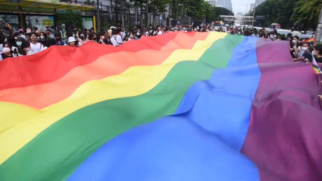 Bangkok'da LGBTİ+’lar demokrasi için sokakta! | Kaos GL - LGBTİ+ Haber Portalı Haber