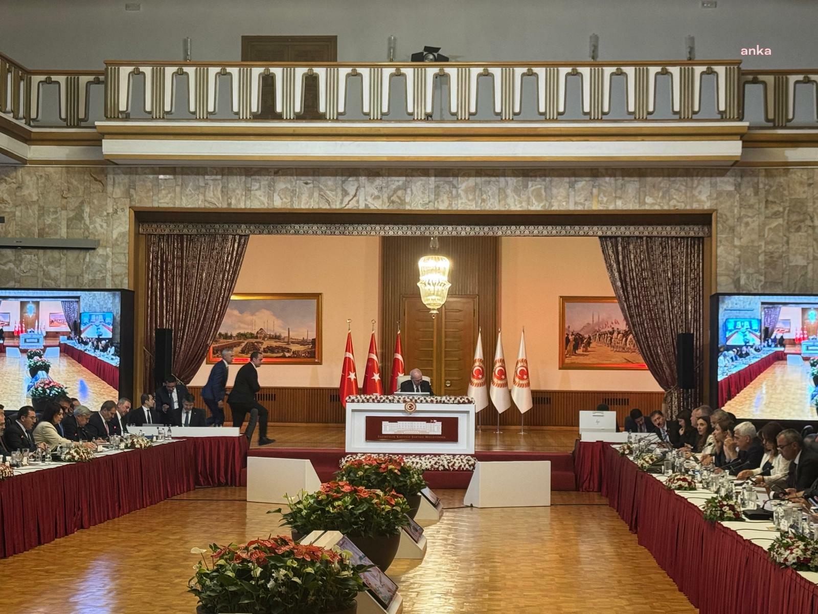 Barışa İhtiyacım Var Kadın İnisiyatifi, süreç komisyonunda konuştu: “Eşit yurttaşlık LGBTİ+’ların eşitliğini de kapsamalı” Kaos GL - LGBTİ+ Haber Portalı