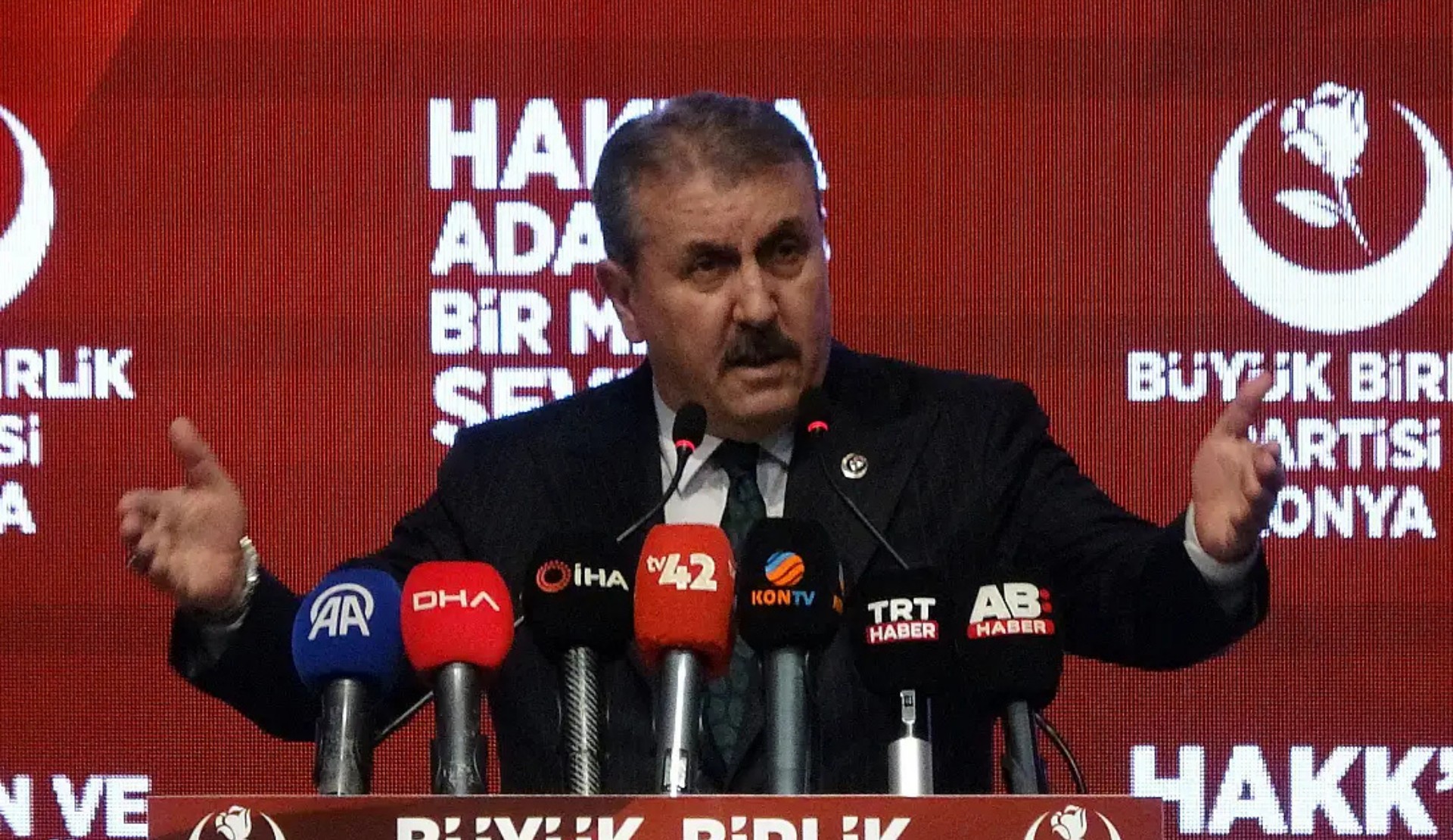 BBP Genel Başkanı Mustafa Destici: “LGBT dediğin düz sapkınlıktır, ahlaksızlıktır” | Kaos GL - LGBTİ+ Haber Portalı