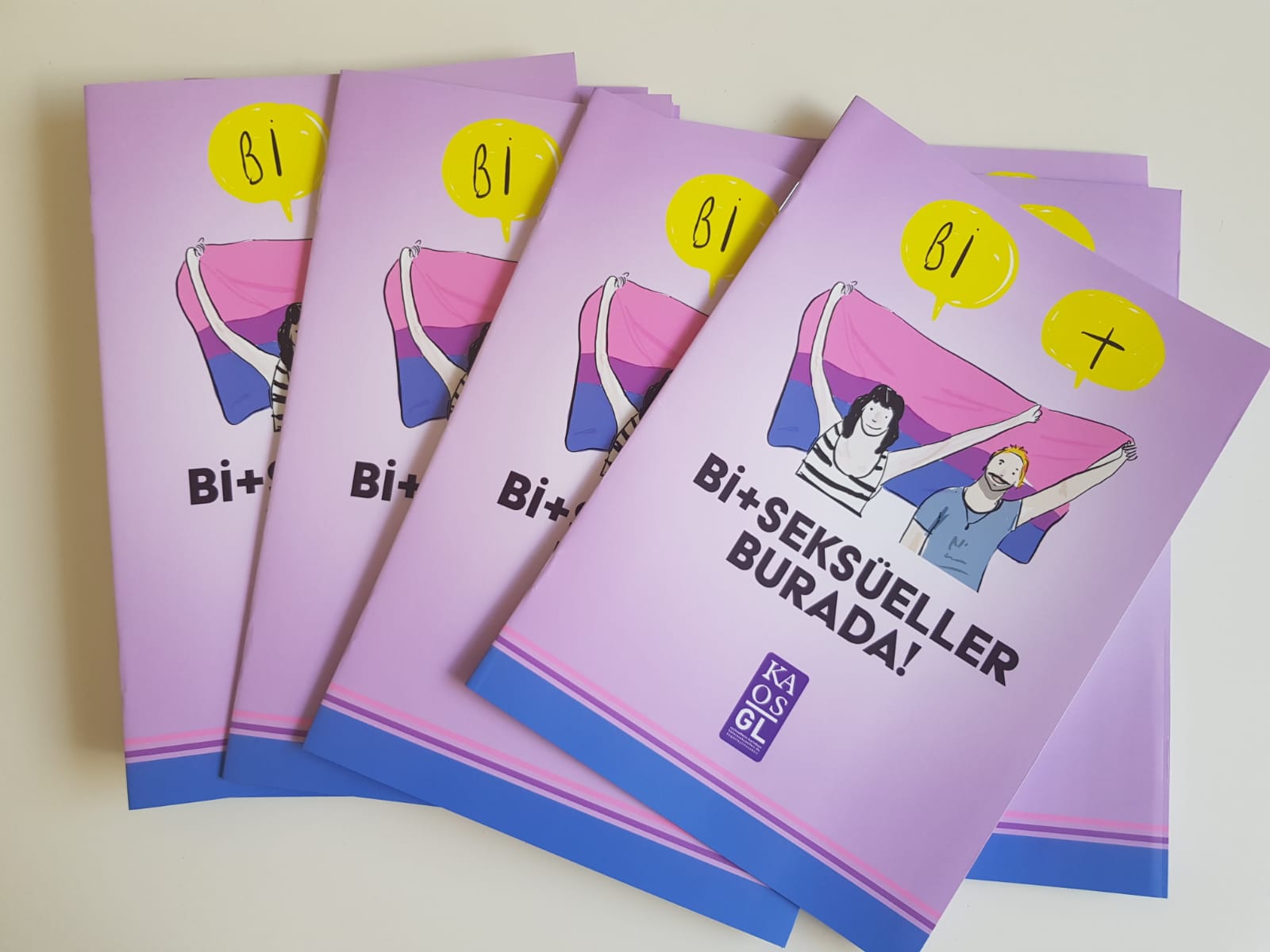 “Bi+seksüeller Burada!” broşüründen üçüncü baskı! | Kaos GL - LGBTİ+ Haber Portalı Haber