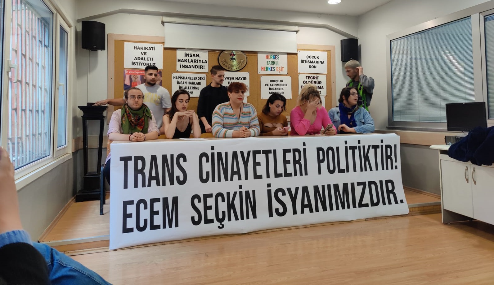 “Bizler hiçbir manşetteki rakamlar ya da acı kaderin kurbanları değiliz!” | Kaos GL - LGBTİ+ Haber Portalı