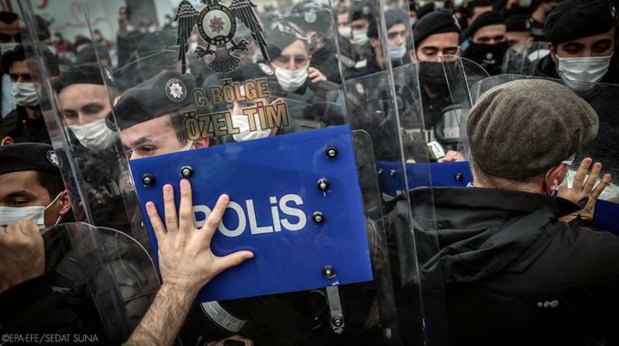 BM İnsan Hakları Yüksek Komiserliği: Yetkililerin homofobik ve transfobik açıklamalarını kınıyoruz Kaos GL - LGBTİ+ Haber Portalı