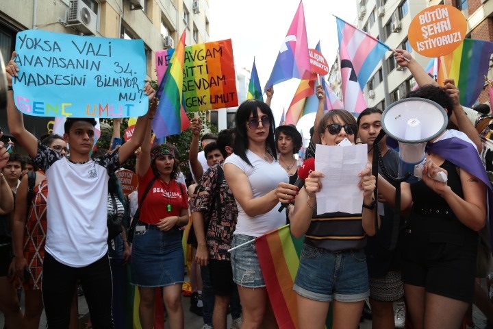 “Bu devranla derdi olan herkesi yürüyüşe bekliyoruz!” | Kaos GL - LGBTİ+ Haber Portalı Haber
