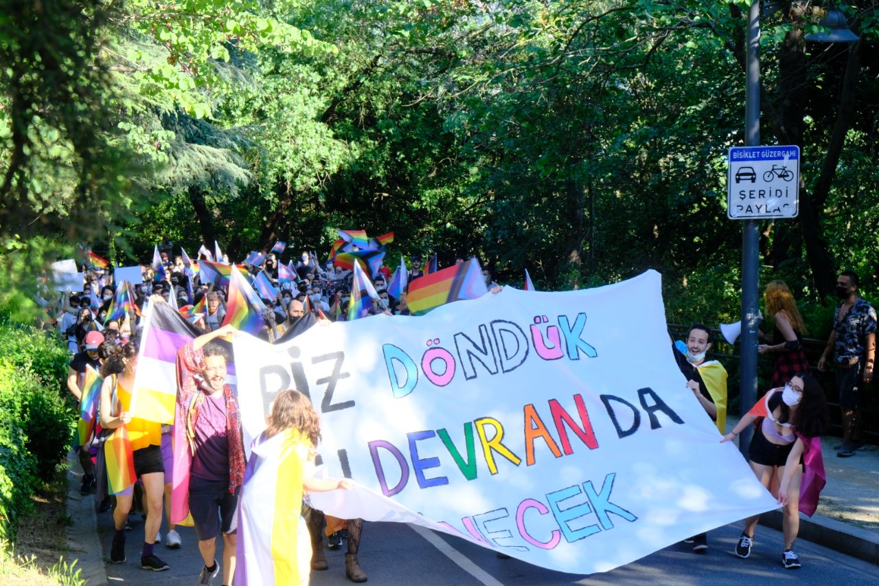 Mahkemede Lubuncayı savundu: Gurur duyduğum bir şeyi aşağılama amacıyla kullandığım iddiası mantık hatası Kaos GL - LGBTİ+ Haber Portalı