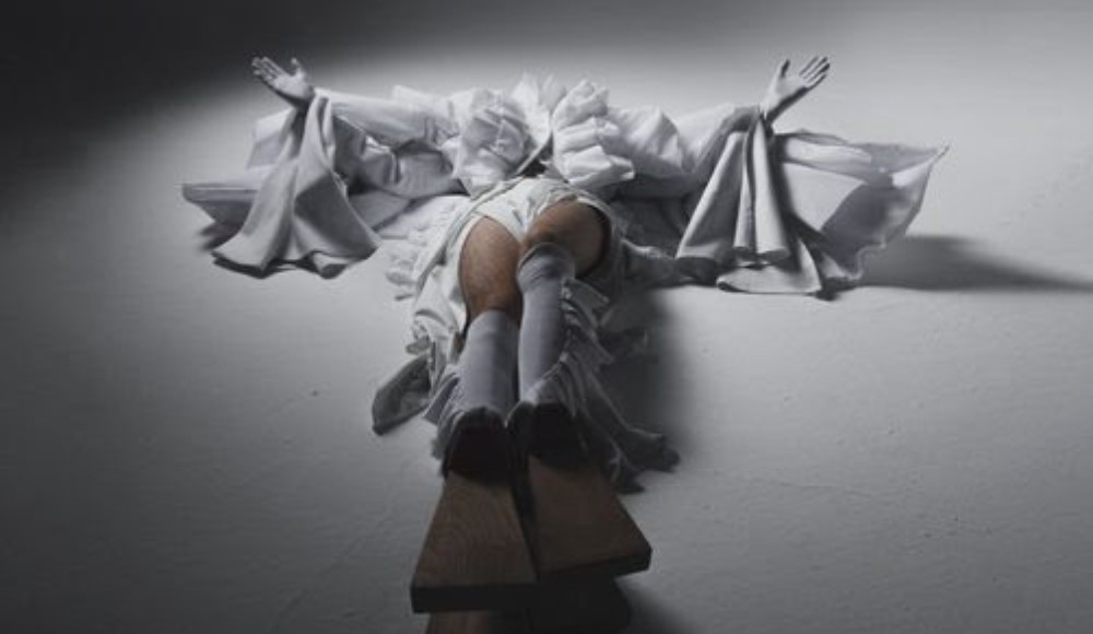 burakbey’den albüm öncesi ikinci tekli: aradım | Kaos GL - LGBTİ+ Haber Portalı Haber