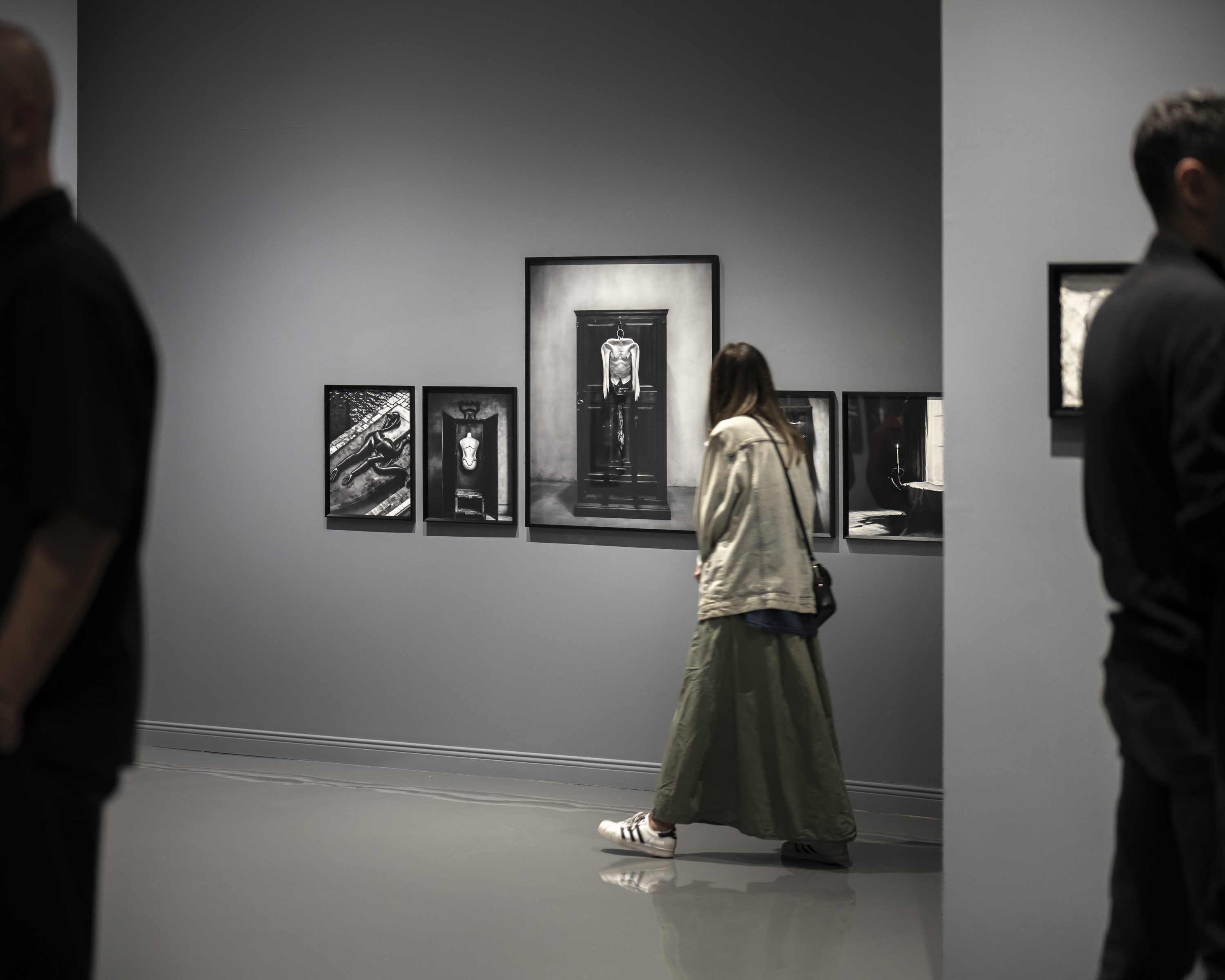 Can Akgümüş’ün “Triarchy” sergisi 22 Kasım’a kadar Kairos Galeri’de! Kaos GL - LGBTİ+ Haber Portalı