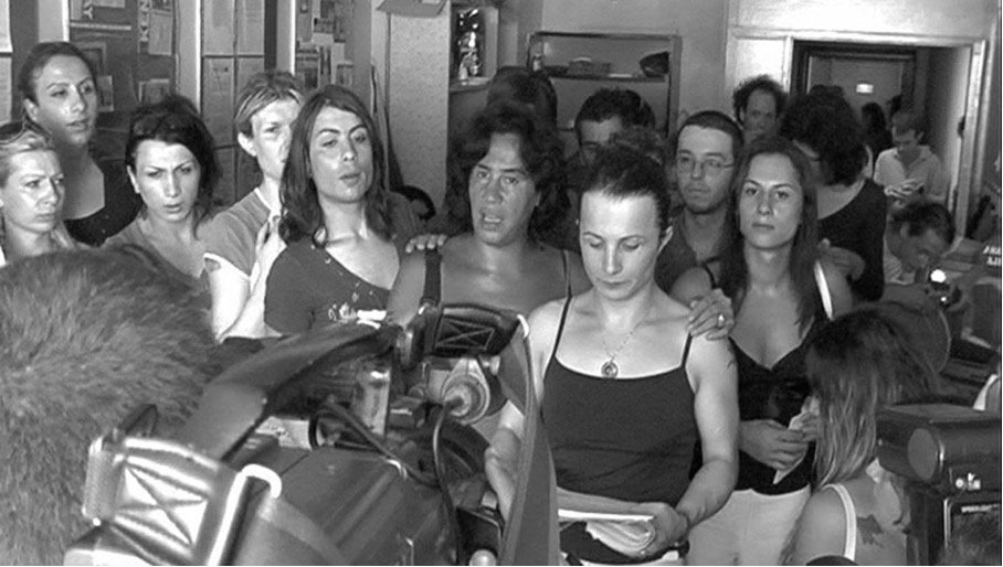 Can Memiş, Sanatatak’a yazdı: “Kuir Sanatın 10 Yılı” Kaos GL - LGBTİ+ Haber Portalı