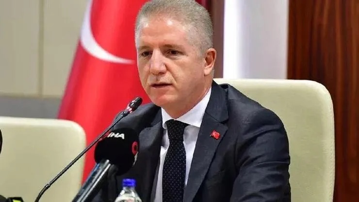 Çiçeği burnunda İstanbul Valisinden “aile” vurgulu tehdit! | Kaos GL - LGBTİ+ Haber Portalı Haber