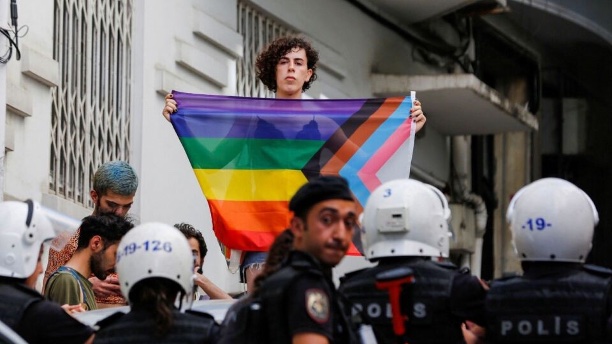 “Dayanışma, transfobi ve kapitalizme karşı en anlamlı eylemlerden biri” | Kaos GL - LGBTİ+ Haber Portalı Haber