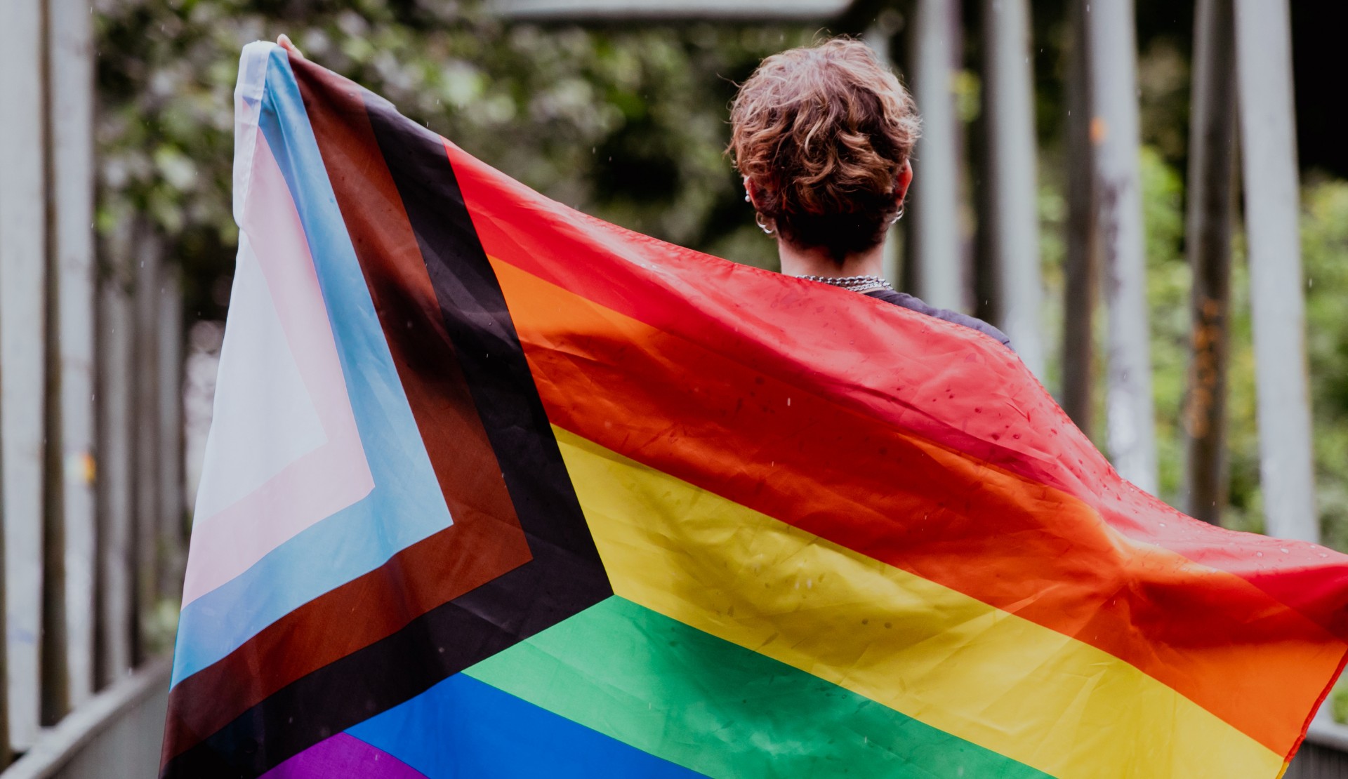 Defne Güzel: “12. Yargı Paketi’ne karşı durmak hukuk devletini, özgürlüğü ve eşitliği savunmaktır” | Kaos GL - LGBTİ+ Haber Portalı