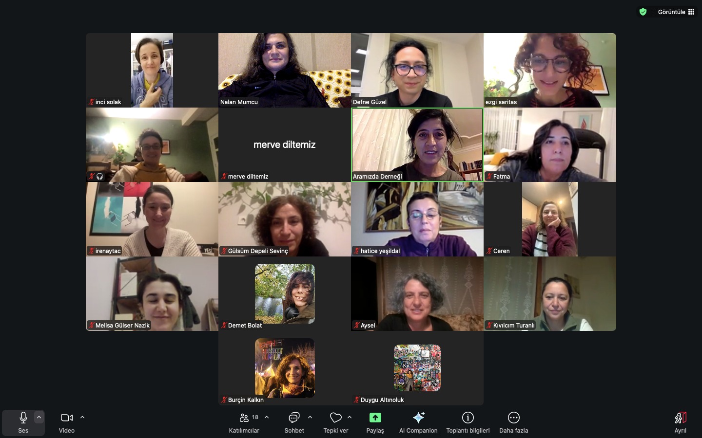 Defne Güzel, Aramızda Derneği’nin etkinliğinde konuştu: “Sözümüzü birleştirmenin tam zamanı” Kaos GL - LGBTİ+ Haber Portalı