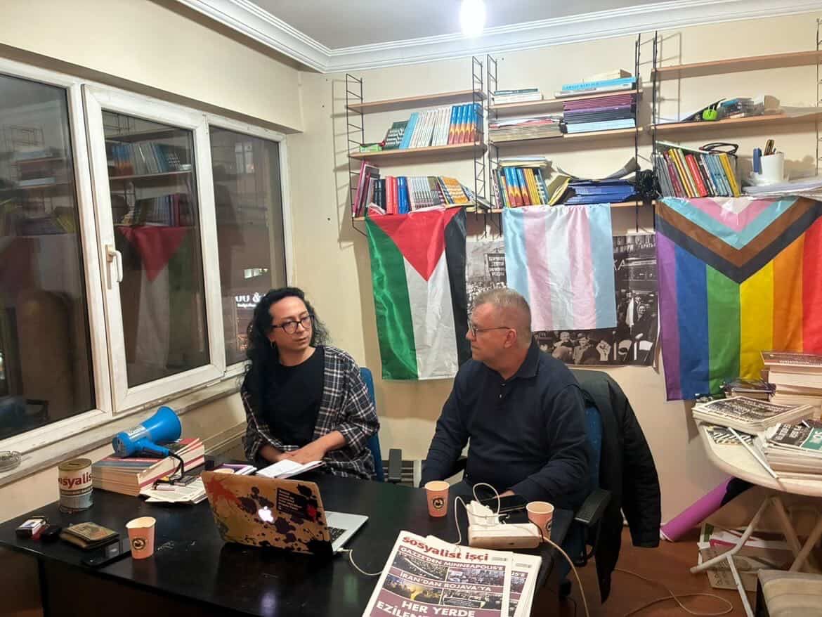 Defne Güzel: “Tüm baskılara rağmen LGBTİ+ karşıtlığı toplumda düşük düzeylerde kalıyor” Kaos GL - LGBTİ+ Haber Portalı