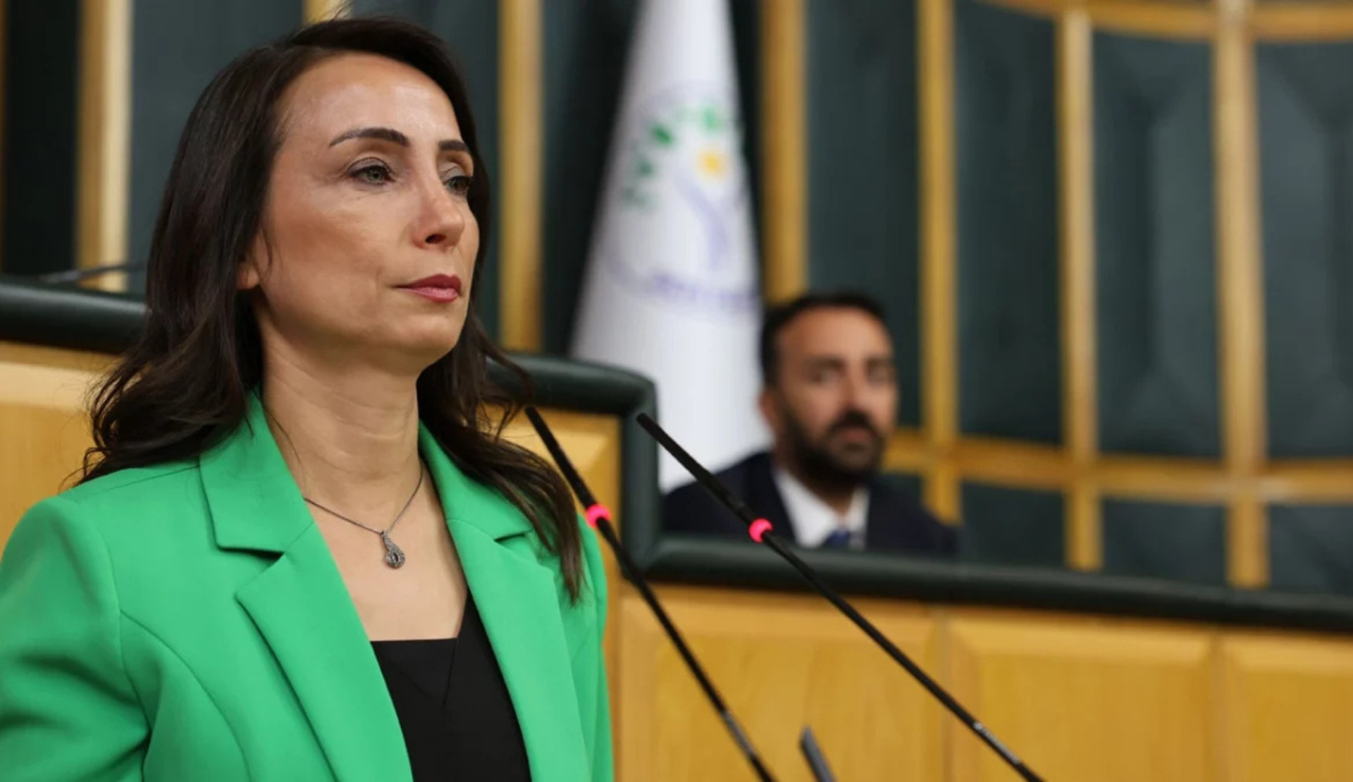 DEM Parti Eş Genel Başkanı Hatimoğulları’ndan LGBTİ+ karşıtı kanun teklifine tepki: “Erkek aklın, eril anlayışın eseridir” | Kaos GL - LGBTİ+ Haber Portalı Haber