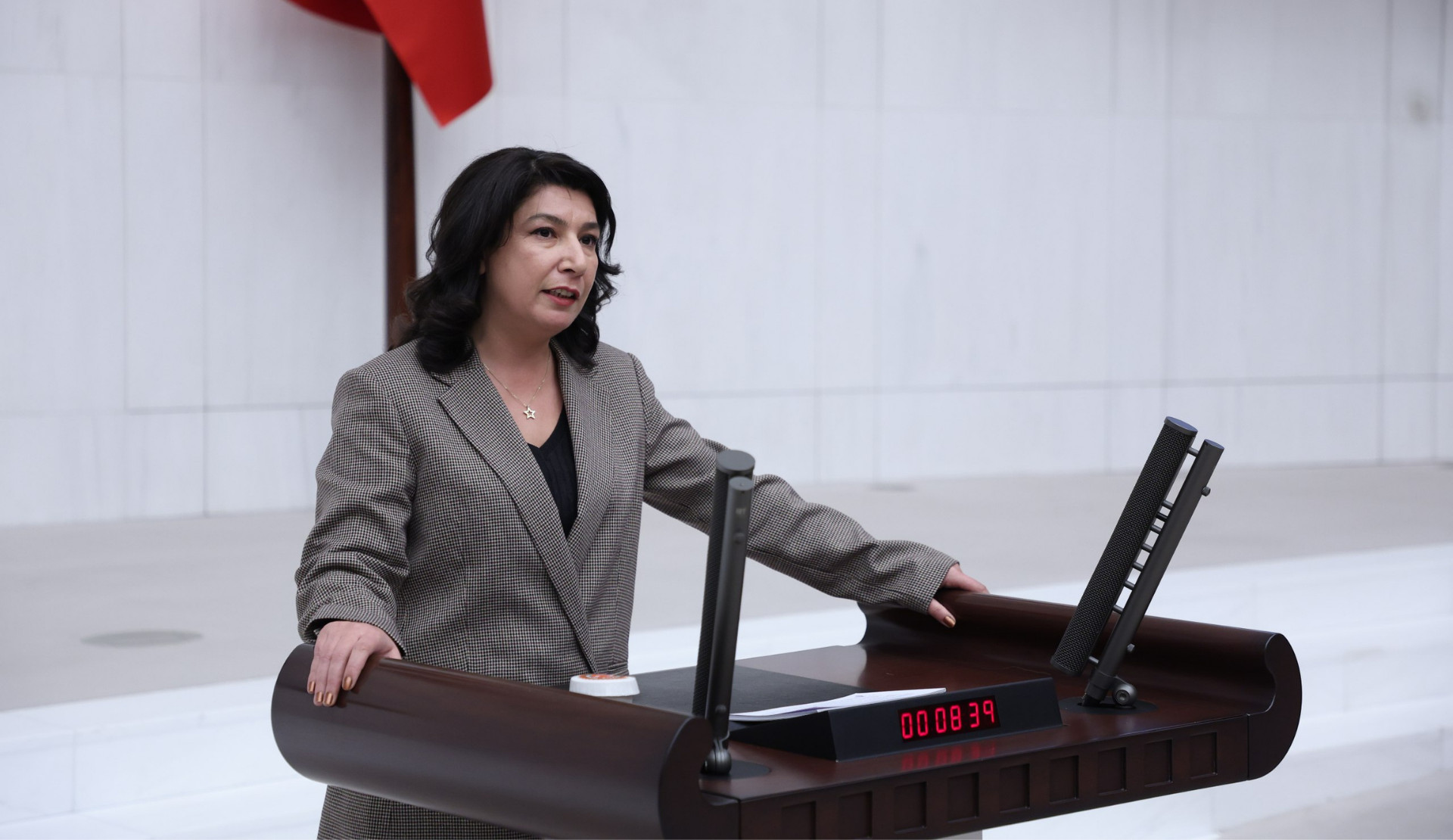 DEM Party MP Halide Türkoğlu: We will not remain silent while LGBTI+ people are targeted | Kaos GL - News Portal for LGBTI+