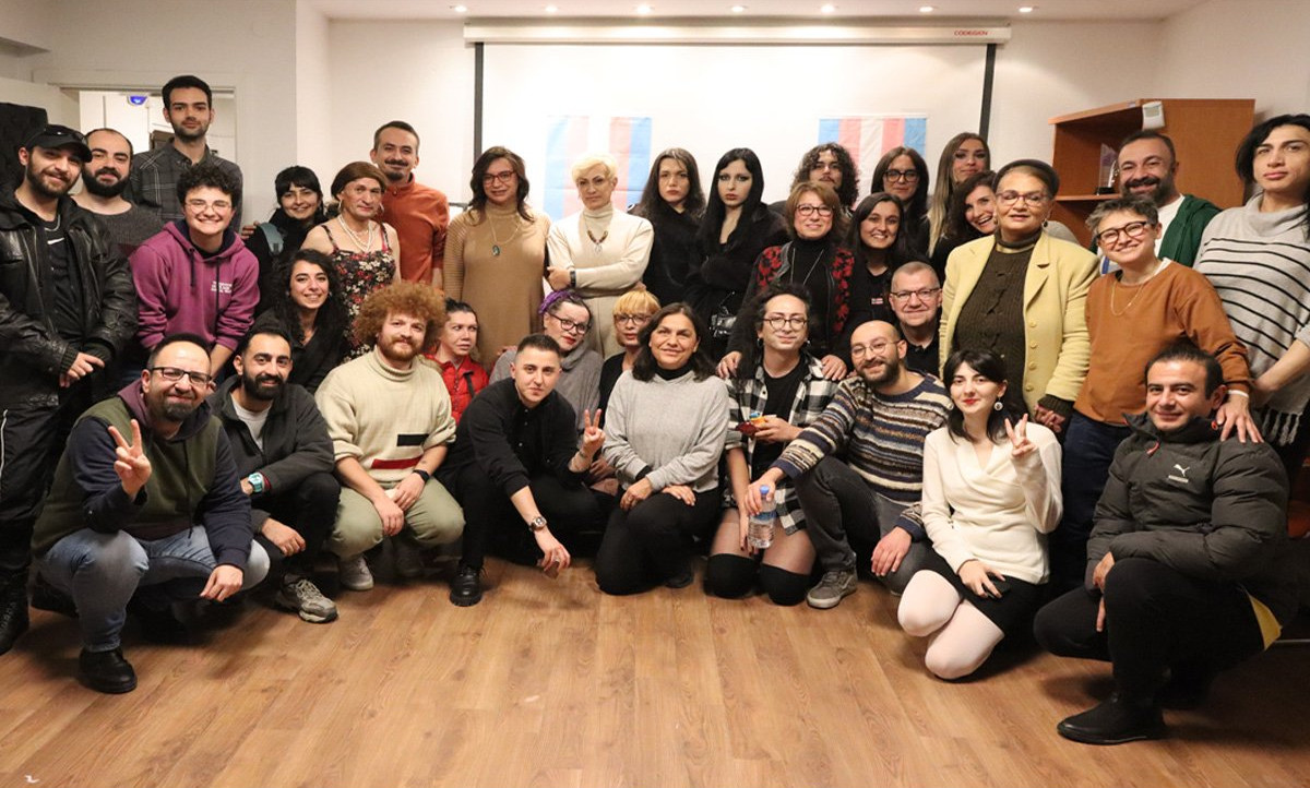 Dilek İnce Nefret Suçları ile Mücadele Onur Ödülü sahiplerini buldu | Kaos GL - LGBTİ+ Haber Portalı Haber