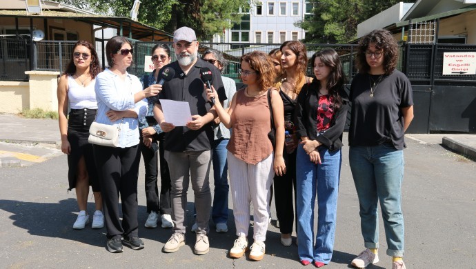 Diyarbakır’da Sudenaz cinayetine tepki: “LGBTİ+'lara karşı yükselen şiddet dalgasının bir tezahürüdür” Kaos GL - LGBTİ+ Haber Portalı