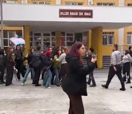 DTCF’de güvenlik, kadın ve LGBTİ+’lara saldırdı; gökkuşağı bayrağına el koydu | Kaos GL - LGBTİ+ Haber Portalı Haber