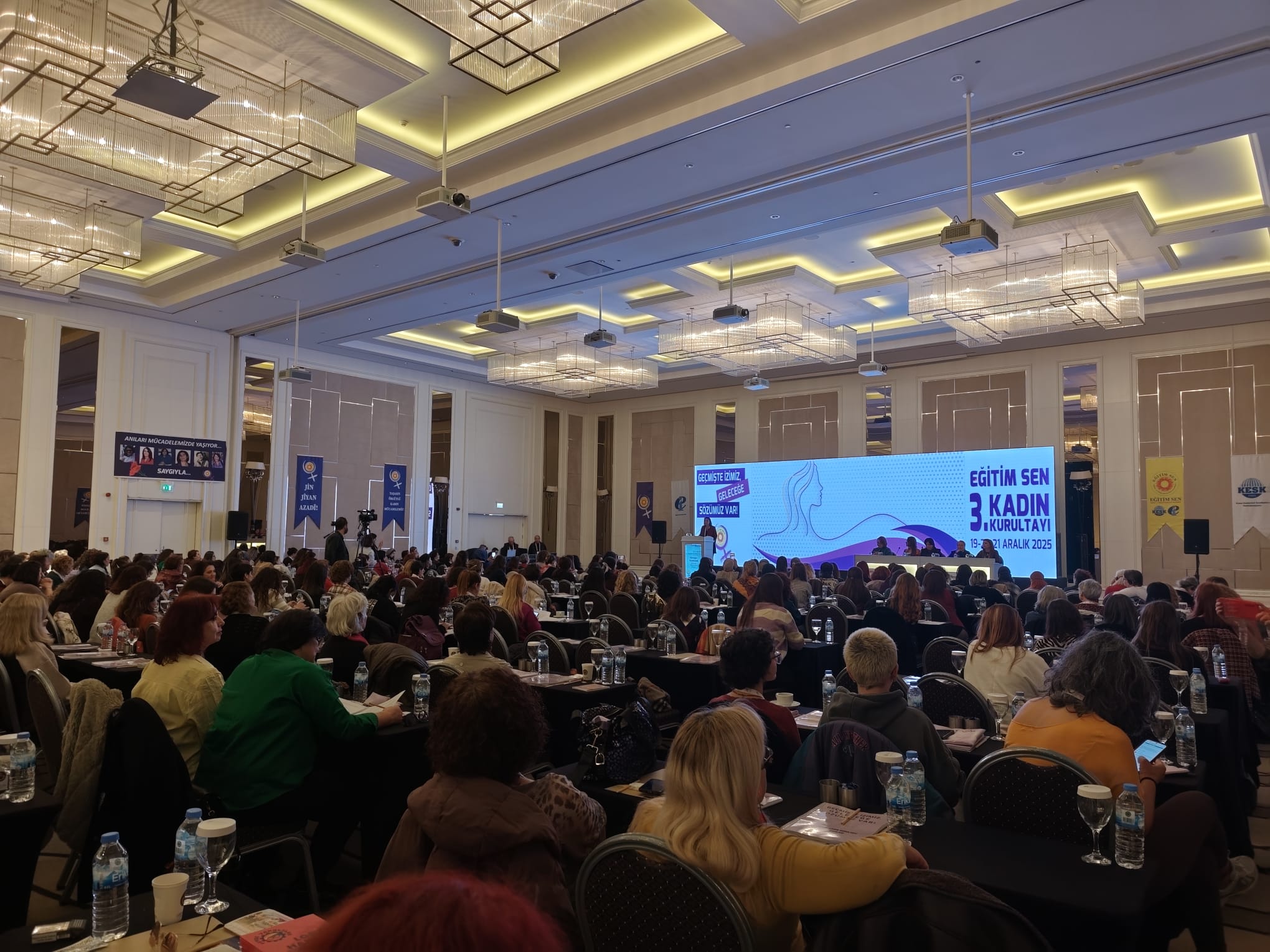 Eğitim-Sen Kadın Kurultayı’nda Kaos GL’den bildiri: "Eşitlik mücadelesi, sendikal mücadelenin ayrılmaz bir parçası" | Kaos GL - LGBTİ+ Haber Portalı Haber