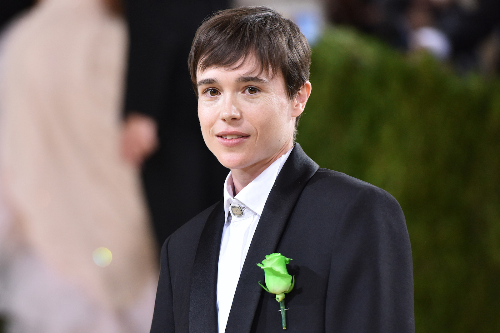 Elliot Page’in anı kitabı yolda! | Kaos GL - LGBTİ+ Haber Portalı Haber