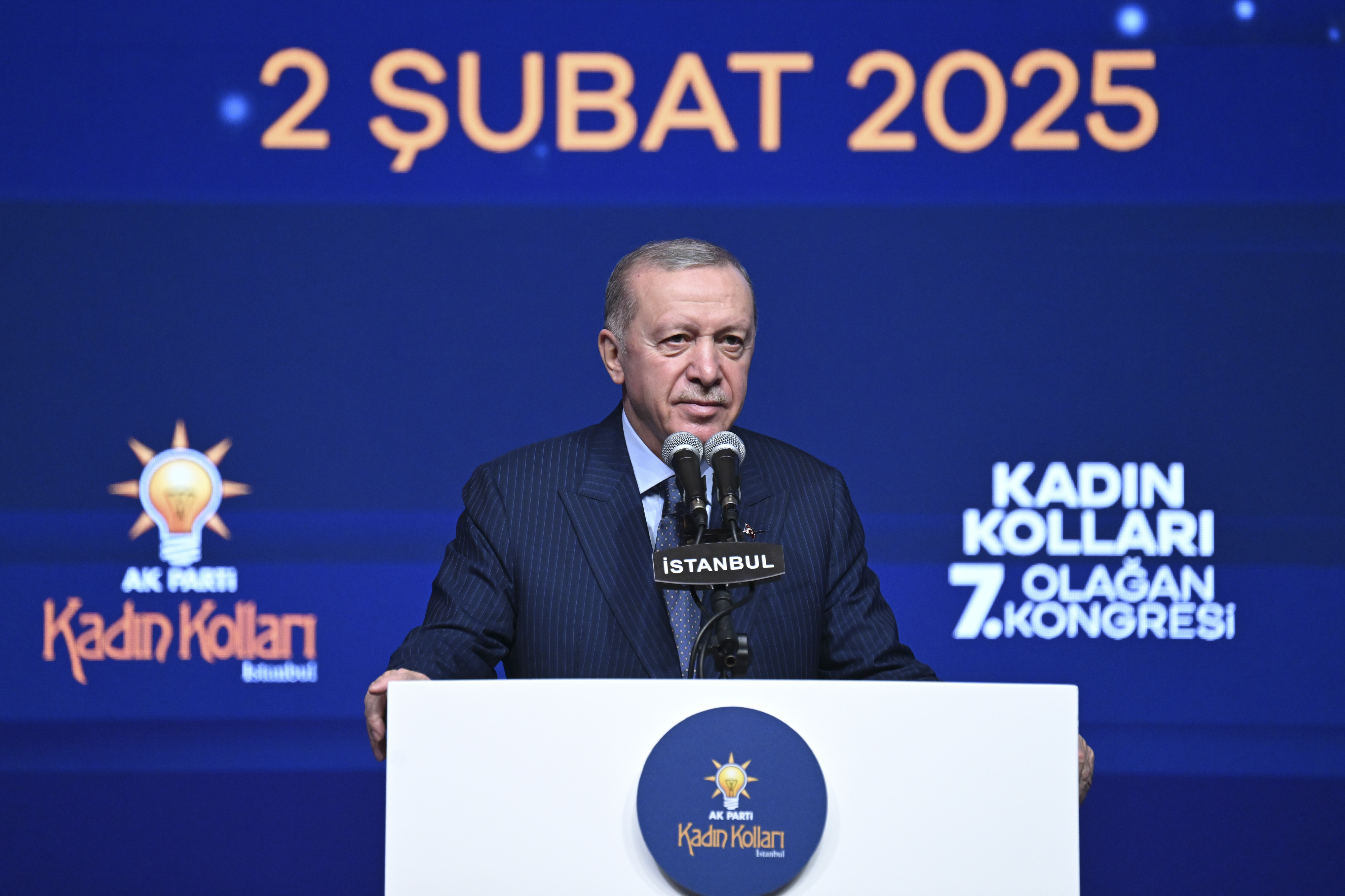 Erdoğan, AKP Kadın Kolları kongresinde “sapkınlık” diyerek LGBTİ+’ları hedef aldı | Kaos GL - LGBTİ+ Haber Portalı Haber