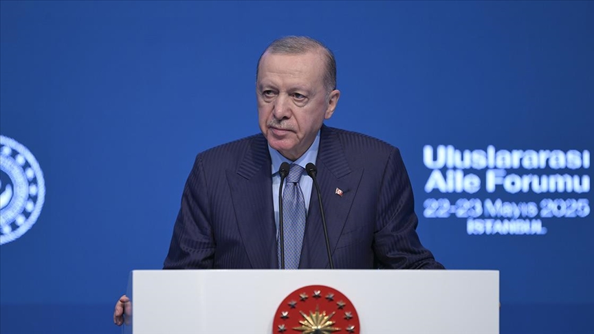 Erdoğan, Uluslararası Aile Forumu’nda LGBTİ+’ları hedef aldı; 2026-2035 dönemini “Aile ve Nüfus On Yılı” ilan etti Kaos GL - LGBTİ+ Haber Portalı