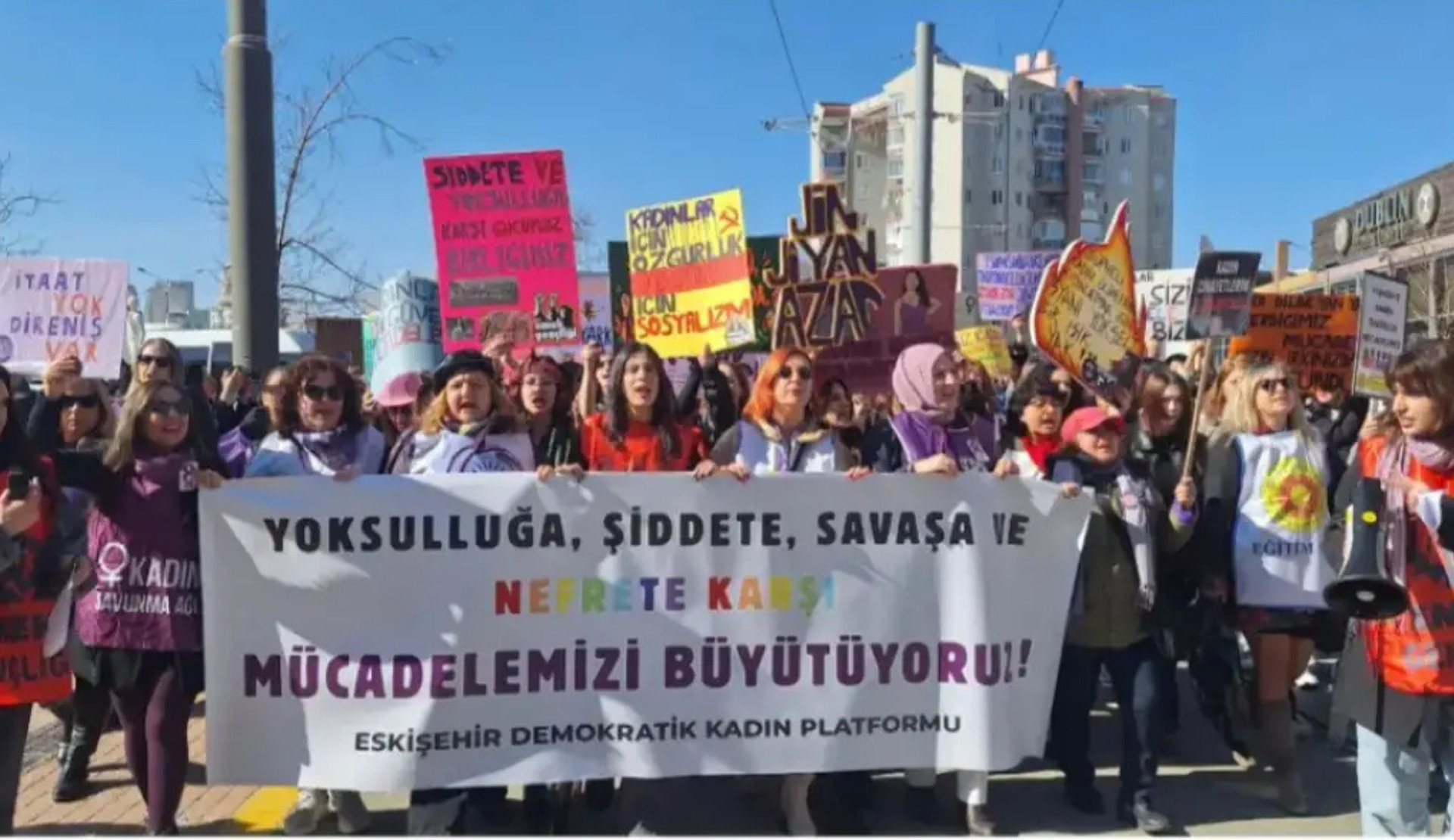 Eskişehir Valiliğinden 8 Mart yazısı: Kadın ve LGBTİ+ eylemleri “provokatif” ilan edildi | Kaos GL - LGBTİ+ Haber Portalı