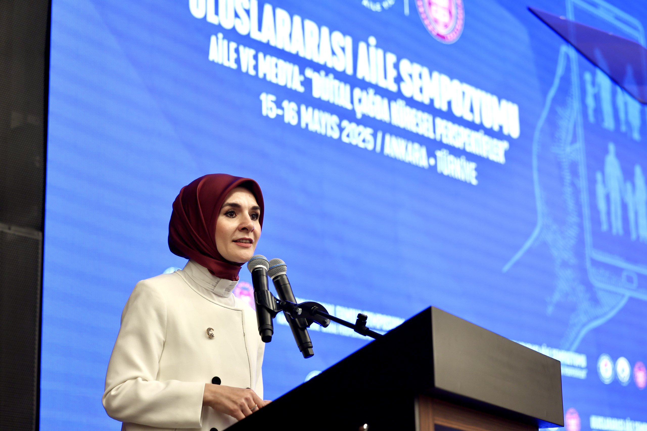 Family Minister Mahinur Özdemir Göktaş targeted LGBTI+ individuals in her speech on "International Family Day." | Kaos GL - News Portal for LGBTI+ News