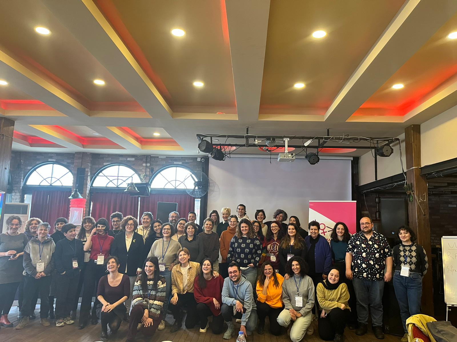 Feministler ve LGBTİ+ aktivistleri Aile Politikaları Çalıştayı’nda bir araya geldi | Kaos GL - LGBTİ+ Haber Portalı Haber