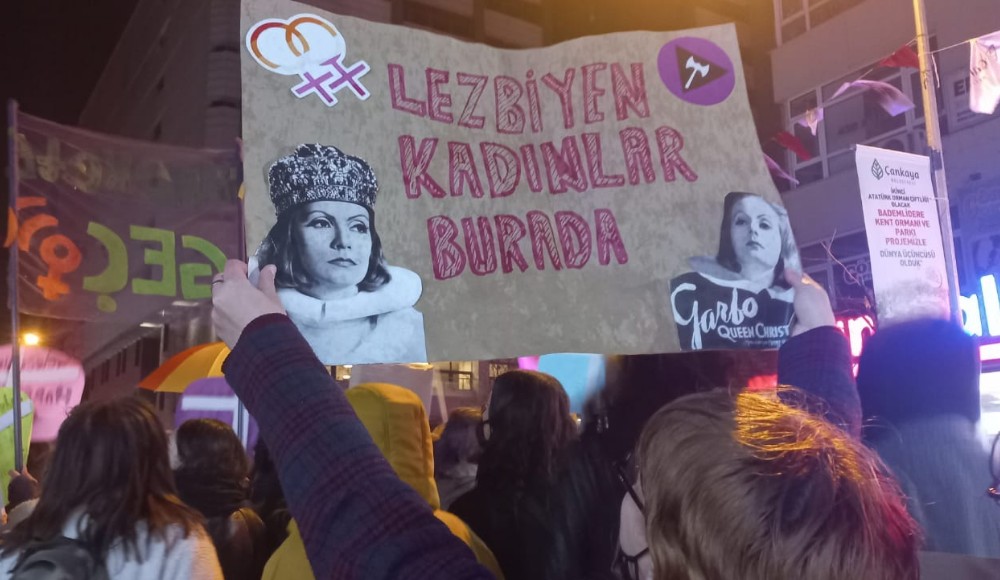 Fotoğraflarla Ankara Feminist Gece Yürüyüşü: Bu bir yaşam mücadelesidir! Kaos GL - LGBTİ+ Haber Portalı