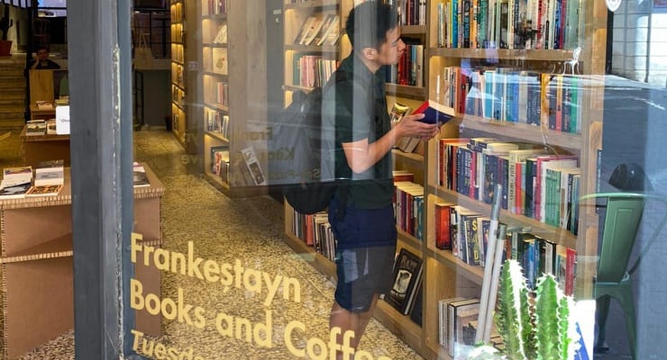 Frankeştayn Kitabevi queer edebiyatçıları ağırlıyor | Kaos GL - LGBTİ+ Haber Portalı Haber