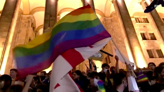 Gürcistan parlamentosu, LGBTİ+ karşıtı yasayı son görüşmelerde onayladı | Kaos GL - LGBTİ+ Haber Portalı Haber