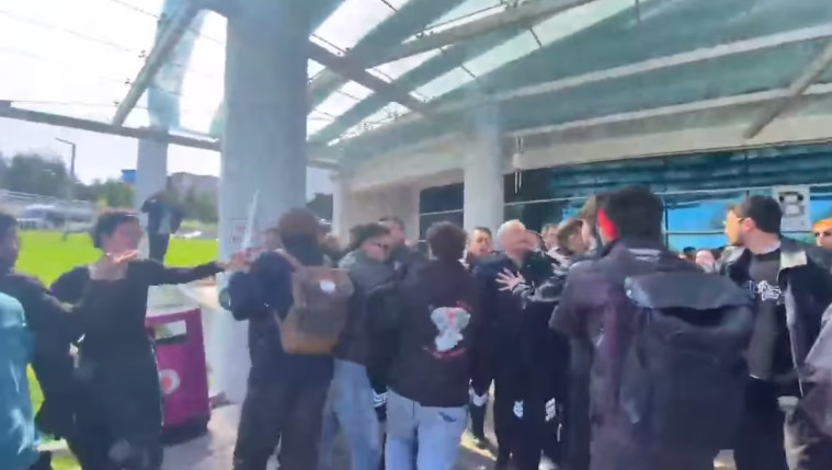 Hacettepe Üniversitesi'nde “Ailenin Korunması Sempozyumu”nu protesto eden öğrencilere güvenlik birimi saldırdı | Kaos GL - LGBTİ+ Haber Portalı Haber