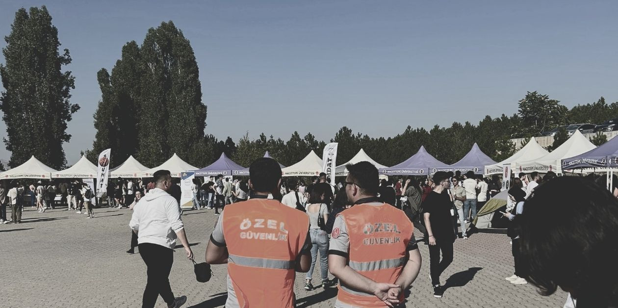 Hacettepe Üniversitesi tanıtım günlerinde LGBTİ+ topluluğunun yer alması da yasak! Kaos GL - LGBTİ+ Haber Portalı
