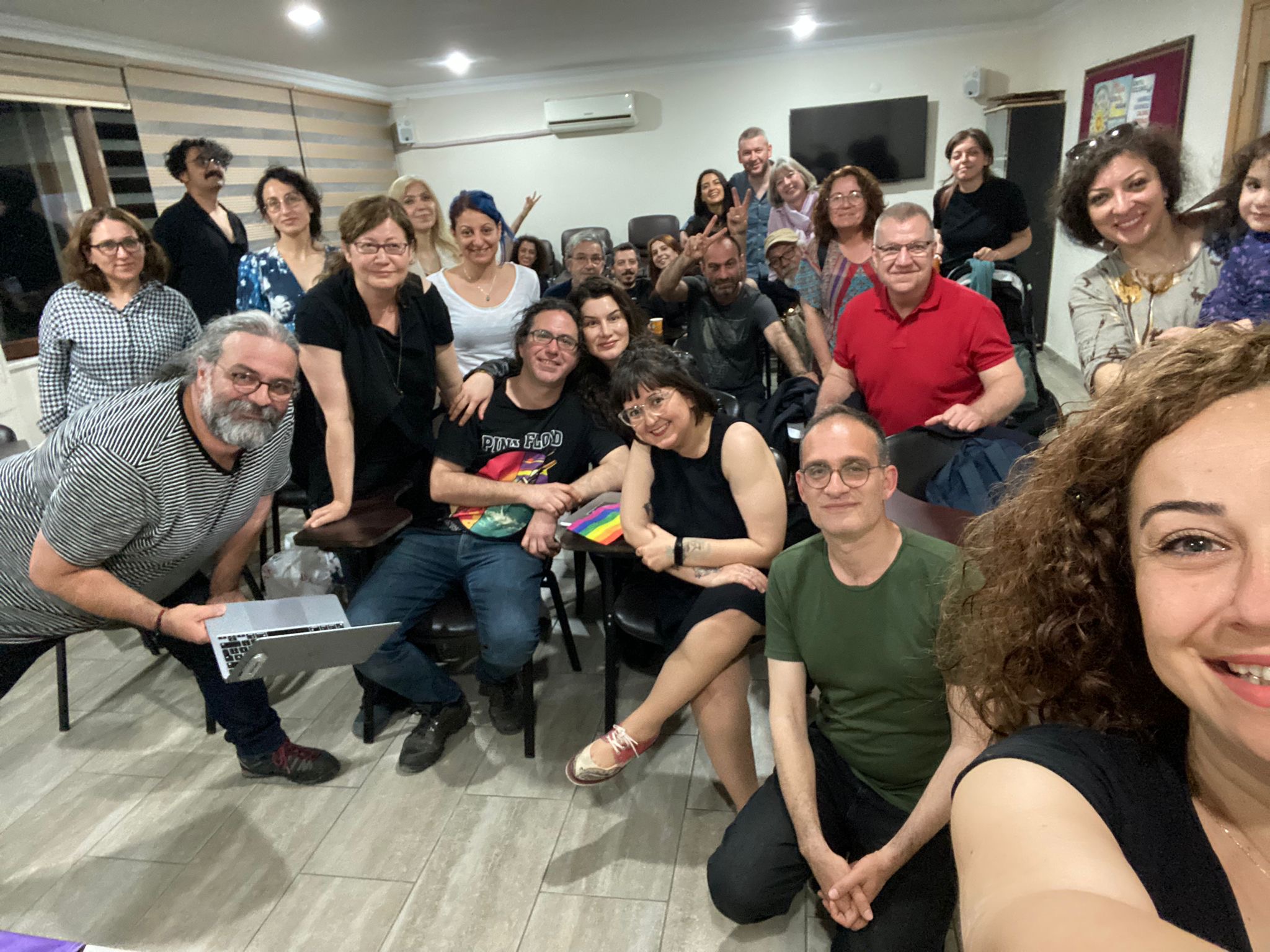 Hayvanlarla insanların kurtuluşu ortak, peki nasıl? Kaos GL - LGBTİ+ Haber Portalı