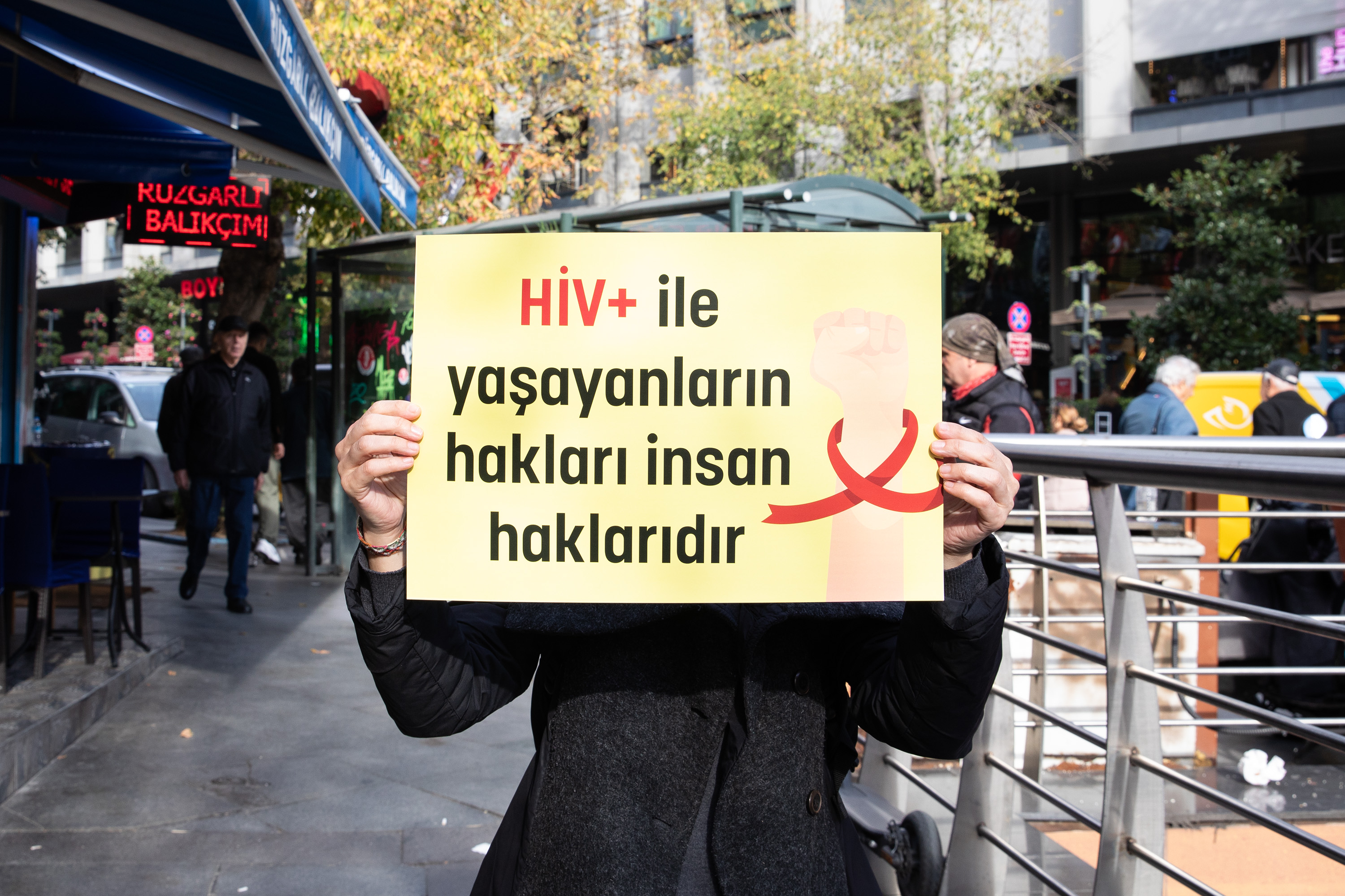 HIV pozitif Suriyeli sığınmacı hayati tedaviye erişemiyor | Kaos GL - LGBTİ+ Haber Portalı Haber