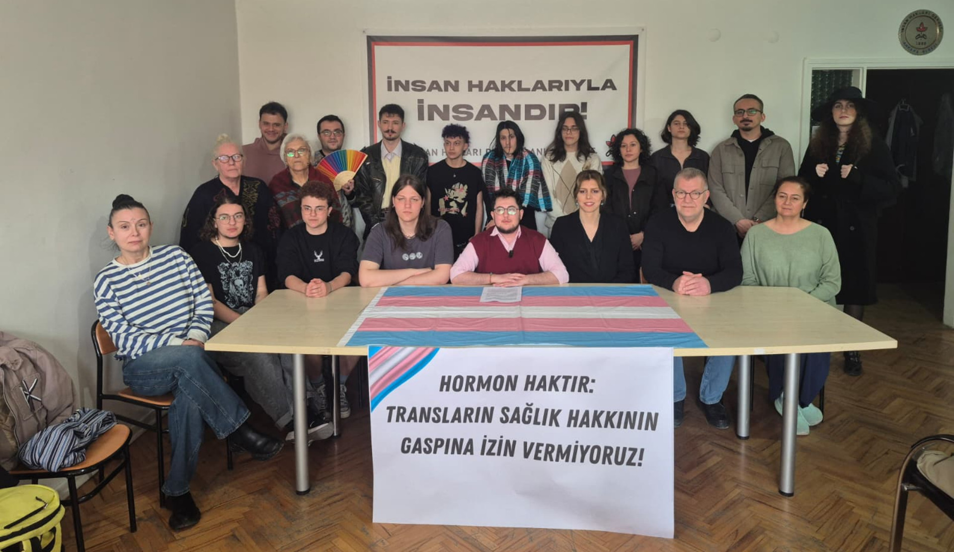 Hormon Hakkım Kolektifi’nden Ankara’da açıklama: “Hormon hakkımız, söke söke alırız!” | Kaos GL - LGBTİ+ Haber Portalı Haber
