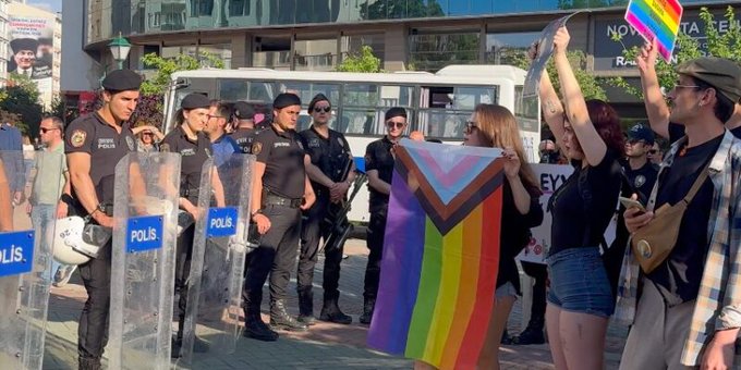 HRFT issued a fact sheet regarding violation of rights in Pride Month: “A total of 23 people were detained” | Kaos GL - News Portal for LGBTI+ News