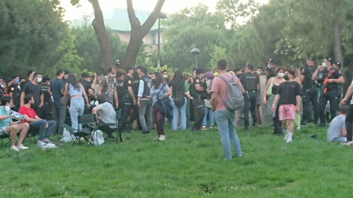 29-istanbul-lgbti-onur-haftasi-piknikyasaklanamadi-5