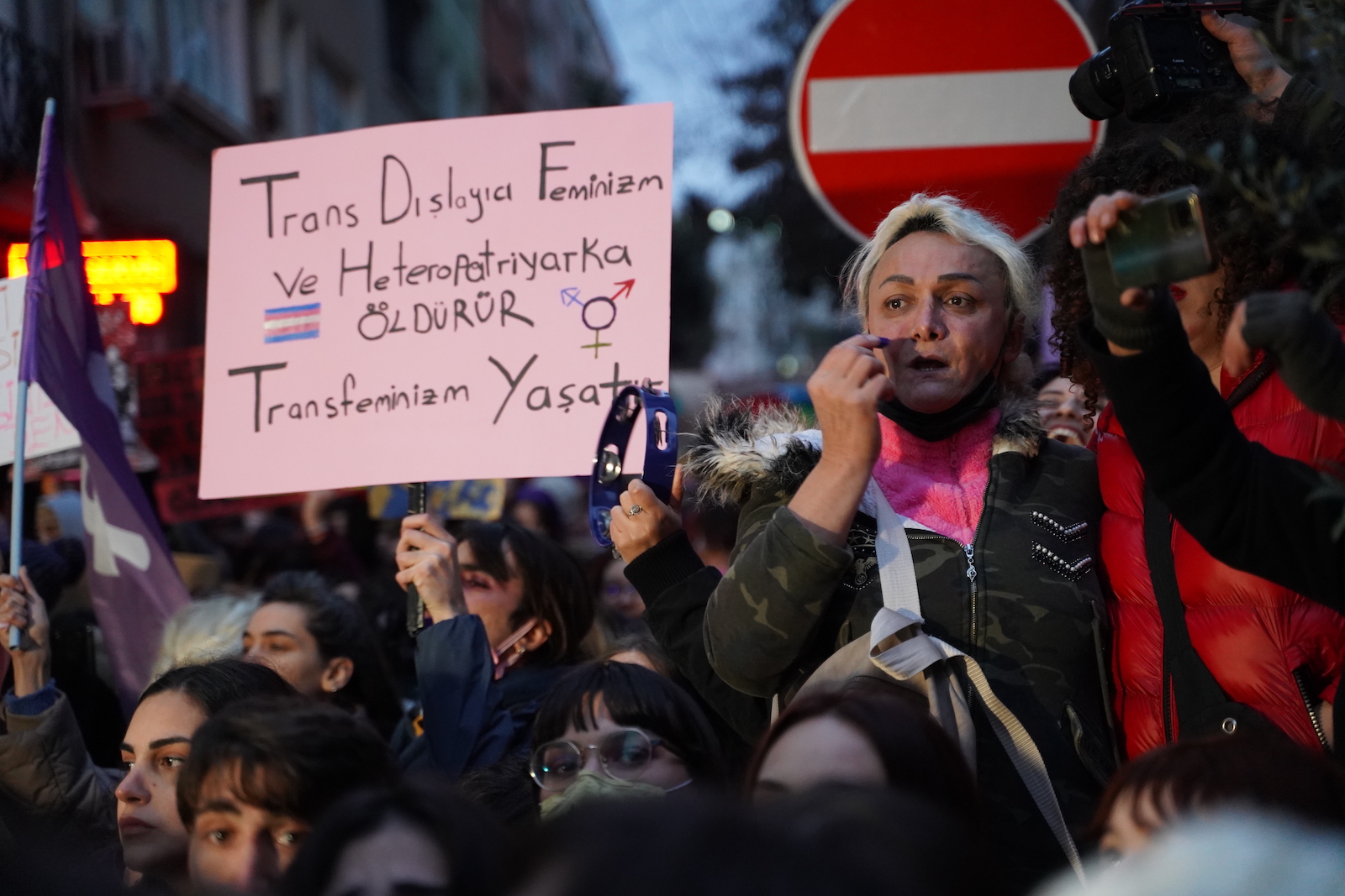alen-geziyan-in-objektifinden-20-istanbul-feminist-gece-yuruyusu-5 alen-geziyan-in-objektifinden-20-istanbul-feminist-gece-yuruyusu-5